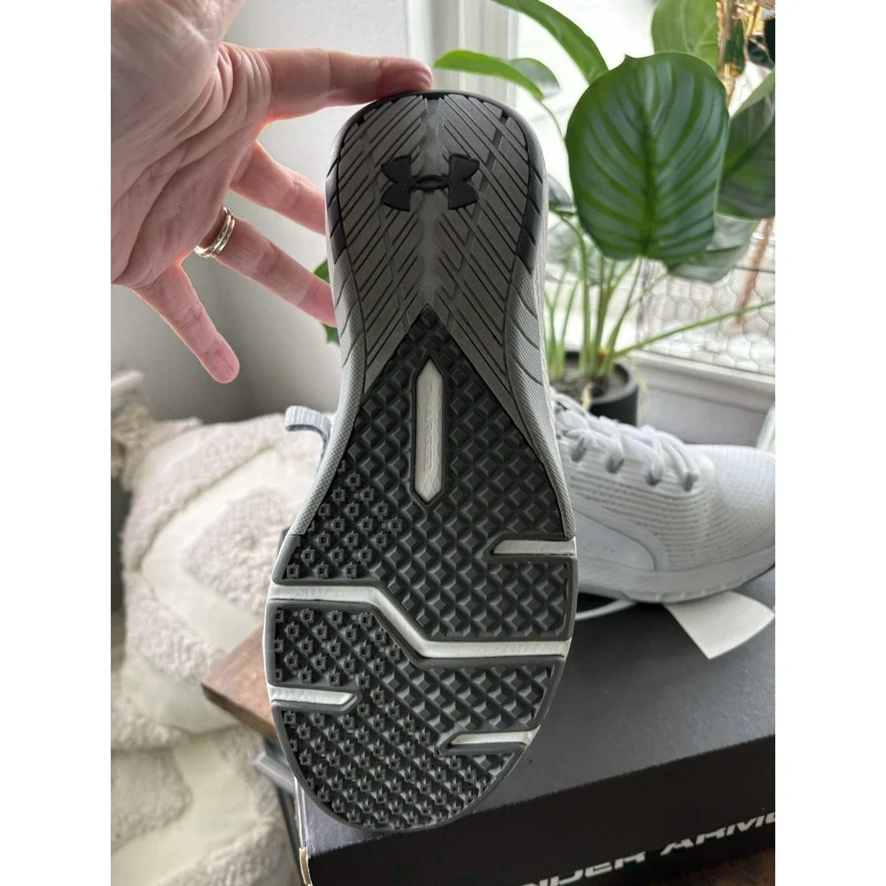 Under Armour Charged Commit TR 3 White Mod Grey 8.5